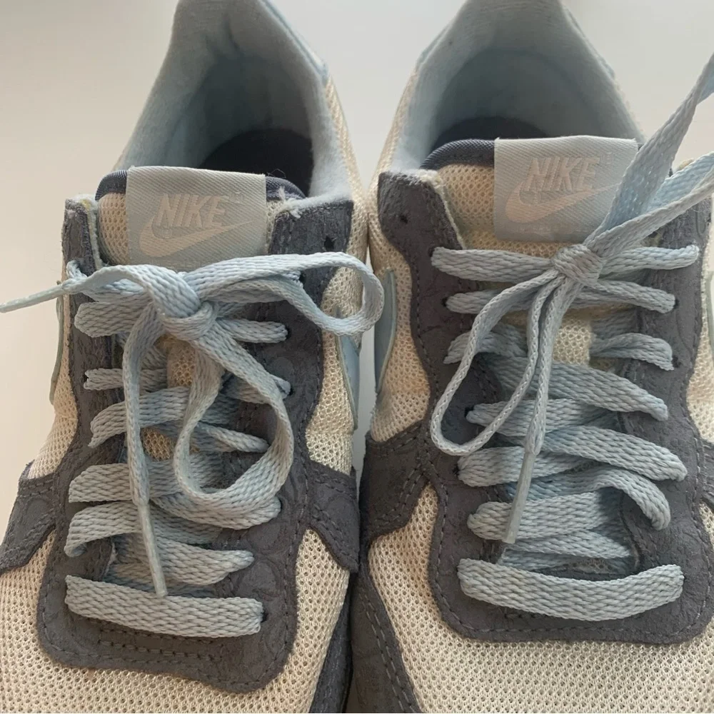 Nike Athletic Shoes in Light Blue and Gray
